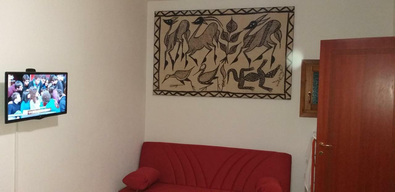 Airport Butterfly Apartment *